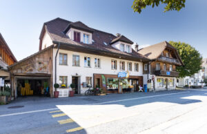 Verkaufsobjekt Bäckerei Ernst: Aussenansicht