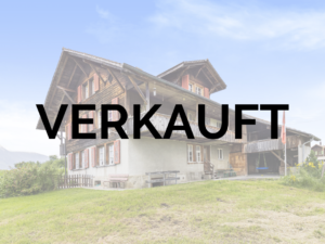 Zweifamilienhaus mit viel Umschwung und Top-Aussicht als verkauft markiert