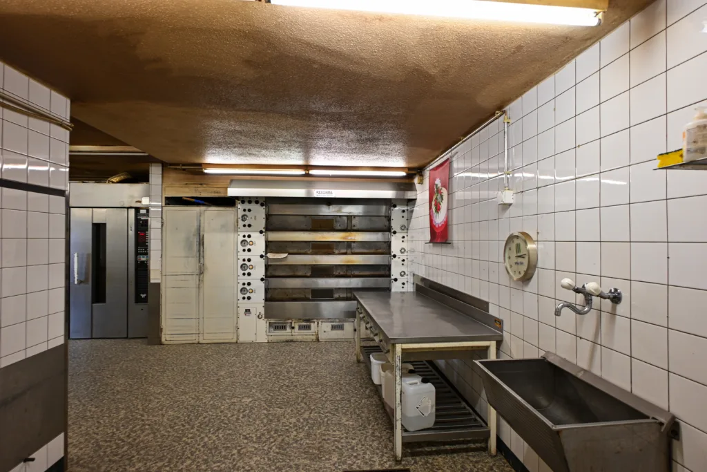 Produktionsraum im EG der Bäckerei Ernst
