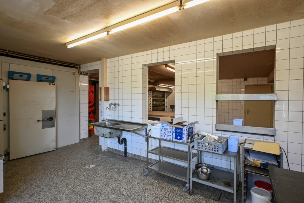 Produktionsraum im EG der Bäckerei Ernst